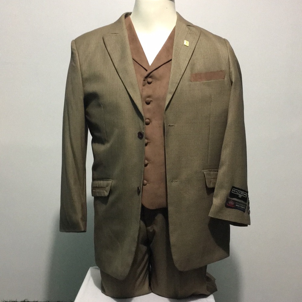 Stacy Adams 3 Piece Leather Suit and Accessories